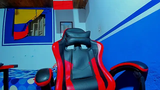 Snapshot of maxowens_oficial chatting on 22, 2, 2026 maxowens oficial online show from 22, 2, 2026