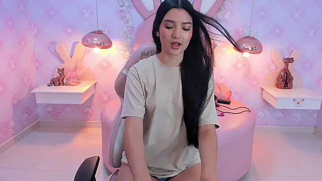 Saraa Skinny online show from 6, 12, 2024