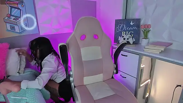 Snapshot of Amber_villalobos_ chatting on 28, 3, 2026 Amber villalobos online show from 28, 3, 2026