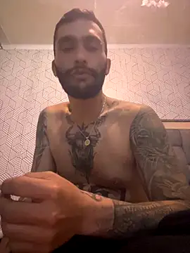 Snapshot of openmind_boy chatting on 10, 9, 2025 openmind boy online show from 10, 9, 2025