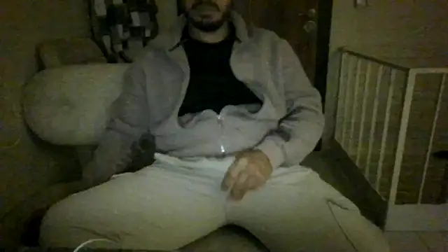Snapshot of DateMike94 chatting on 15, 10, 2025 DateMike94 online show from 15, 10, 2025