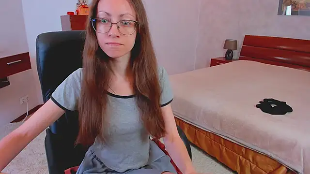 Pantyhose Mila online show from 26, 10, 2025