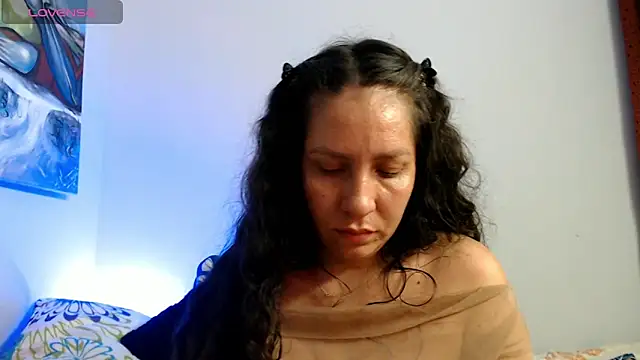 Snapshot of naihroby chatting on 24, 10, 2025 naihroby online show from 24, 10, 2025