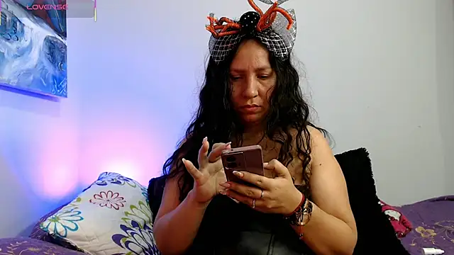 Snapshot of naihroby chatting on 31, 10, 2025 naihroby online show from 31, 10, 2025