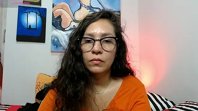 Snapshot of naihroby chatting on 14, 12, 2025 naihroby online show from 14, 12, 2025