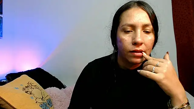 Snapshot of naihroby chatting on 31, 3, 2026 naihroby online show from 31, 3, 2026