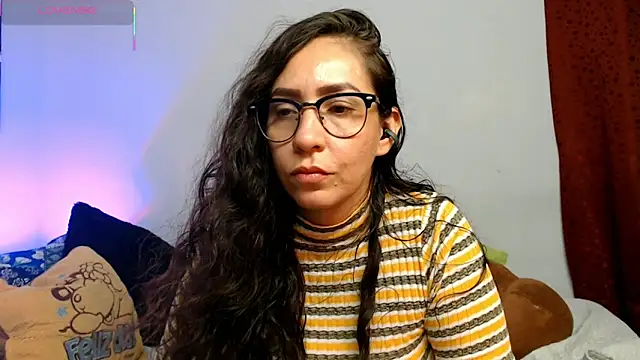 Snapshot of naihroby chatting on 1, 4, 2026 naihroby online show from 1, 4, 2026