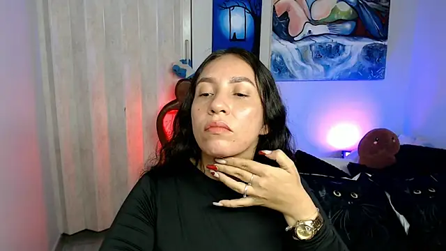 Snapshot of naihroby chatting on 10, 4, 2026 naihroby online show from 10, 4, 2026