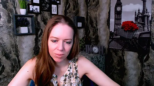 Snapshot of GloriaSi_ chatting on 13, 4, 2026 GloriaSi online show from 13, 4, 2026