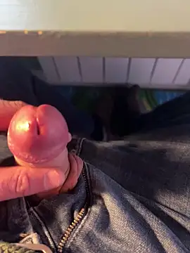  t0ni0  online show from 13, 2, 2025