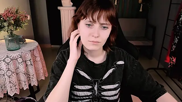 LolaAsmus online show from 18, 3, 2025