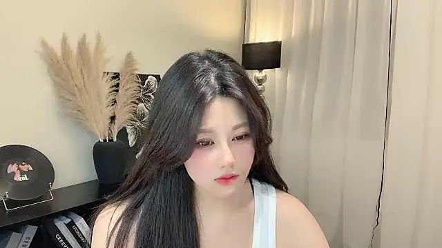 Strawberrybabyy1 online show from 21, 3, 2025