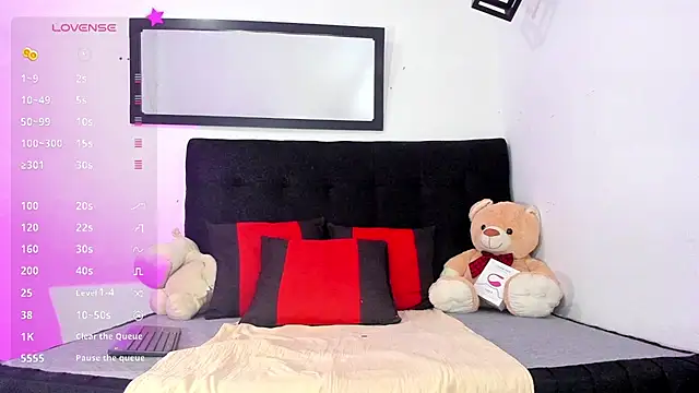 Snapshot of brittany_williams_ chatting on 4, 2, 2025 brittany williams online show from 4, 2, 2025