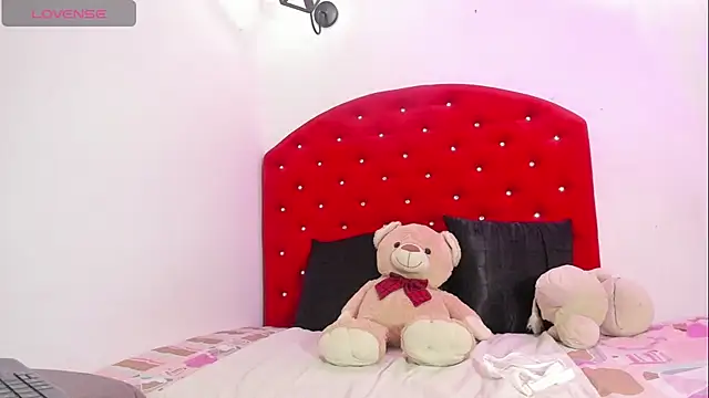 Snapshot of brittany_williams_ chatting on 15, 3, 2025 brittany williams online show from 15, 3, 2025