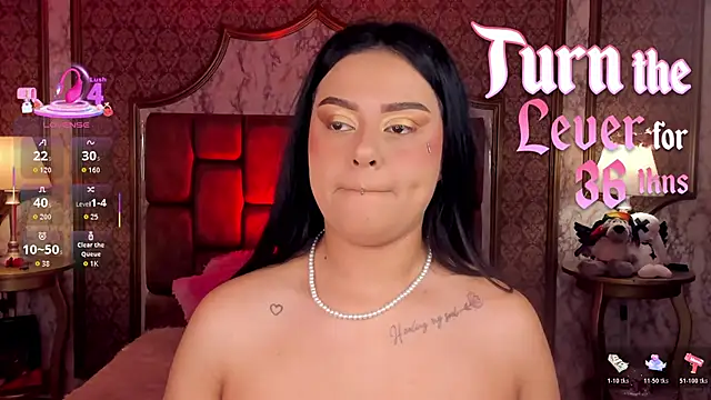 SoffiQueen online show from 8, 1, 2026