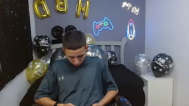 Snapshot of JackSwan18 chatting on 3, 1, 2025 JackSwan18 online show from 3, 1, 2025