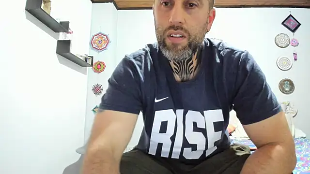 Snapshot of Antoniohot2024 chatting on 15, 1, 2025 Antoniohot2024 online show from 15, 1, 2025