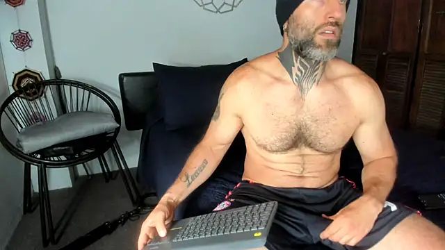 Snapshot of Antoniohot2024 chatting on 7, 4, 2026 Antoniohot2024 online show from 7, 4, 2026