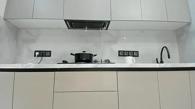 Snapshot of Mia_Meow_ chatting on 30, 3, 2026 Mia Meow online show from 30, 3, 2026