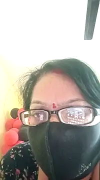 Snapshot of heenage chatting on 8, 12, 2024 heenage online show from 8, 12, 2024