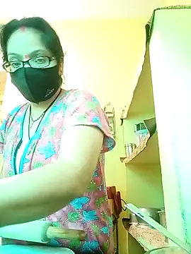 Snapshot of heenage chatting on 25, 2, 2025 heenage online show from 25, 2, 2025