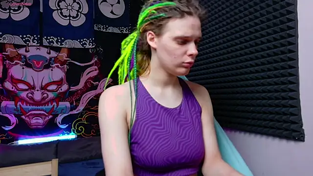 KIKI Krash online show from 2, 12, 2025