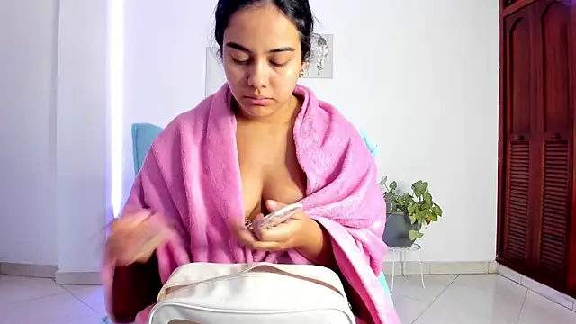 anniesweet- online show from 22, 12, 2025