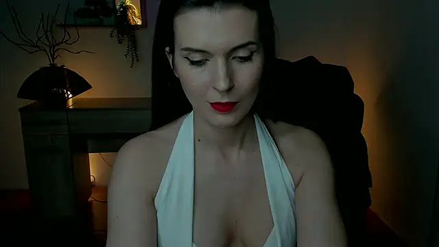 Snapshot of EricaPowers chatting on 6, 12, 2024 EricaPowers online show from 6, 12, 2024