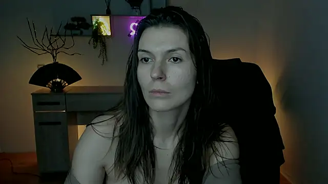 Snapshot of EricaPowers chatting on 19, 12, 2024 EricaPowers online show from 19, 12, 2024