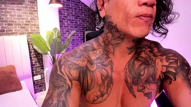 Dantesuarez28 online show from 11, 1, 2026