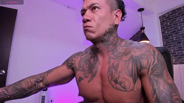 Dantesuarez28 online show from 17, 2, 2026