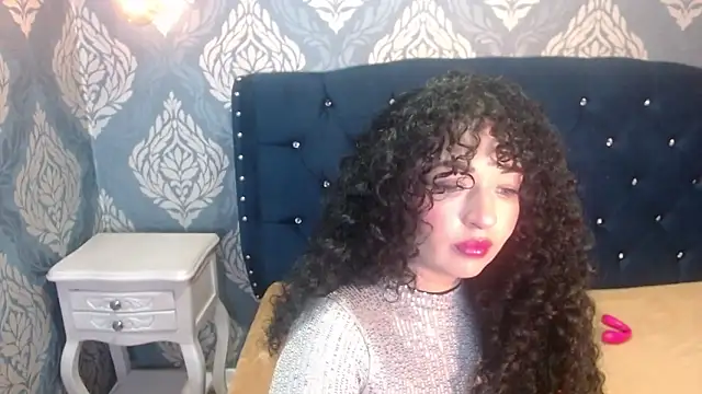 Snapshot of Sofiacowperx chatting on 14, 11, 2025 Sofiacowperx online show from 14, 11, 2025