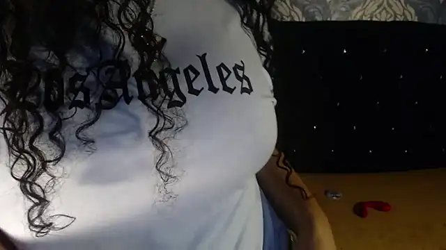 Snapshot of Sofiacowperx chatting on 27, 11, 2025 Sofiacowperx online show from 27, 11, 2025