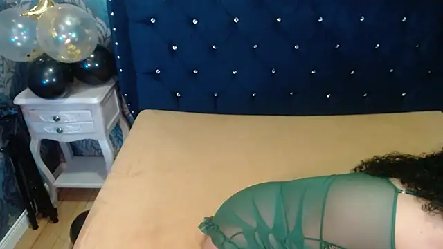 Snapshot of Sofiacowperx chatting on 10, 4, 2026 Sofiacowperx online show from 10, 4, 2026