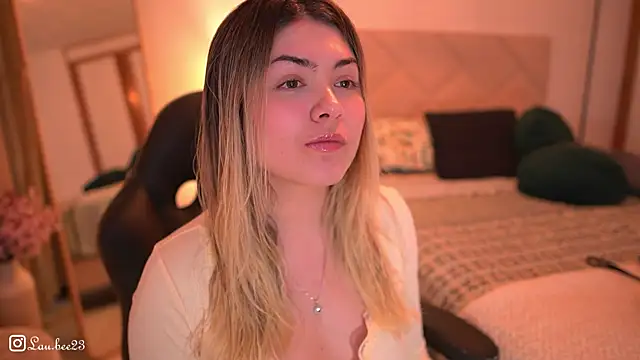 Lau Bee online show from 29, 11, 2025