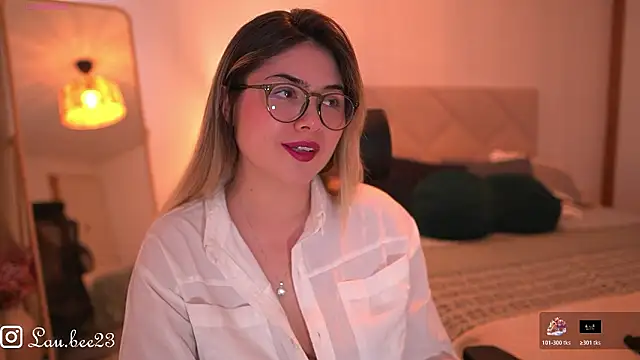 Snapshot of Lau_Bee chatting on 1, 2, 2026 Lau Bee online show from 1, 2, 2026