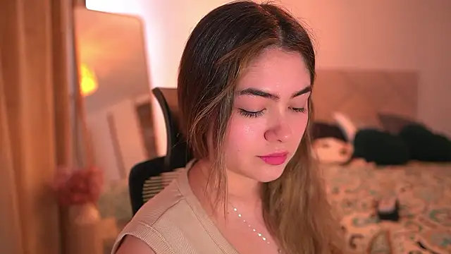 Snapshot of Lau_Bee chatting on 12, 3, 2026 Lau Bee online show from 12, 3, 2026