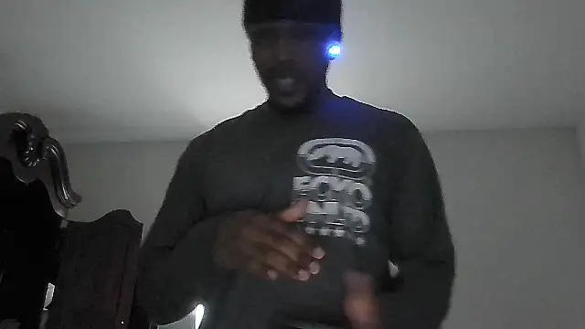 Snapshot of bigboytoy912 chatting on 27, 3, 2026 bigboytoy912 online show from 27, 3, 2026