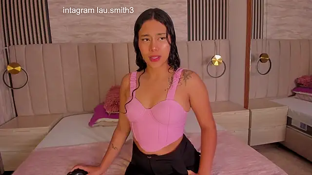 laura smith33 online show from 8, 9, 2025