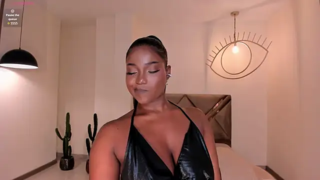 Snapshot of SavannahStorm chatting on 27, 5, 2026 SavannahStorm online show from 27, 5, 2026