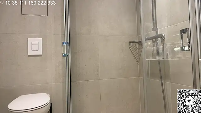 Snapshot of curlyboyy_ chatting on 4, 2, 2026 curlyboyy online show from 4, 2, 2026