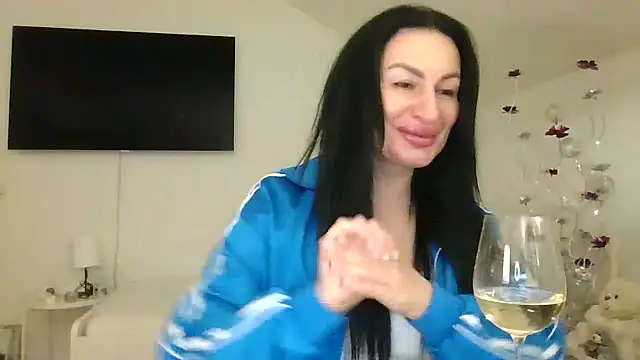 Snapshot of Helena7077 chatting on 31, 1, 2025 Helena7077 online show from 31, 1, 2025