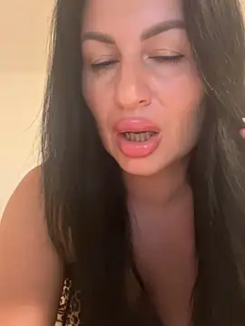 Snapshot of Helena7077 chatting on 19, 9, 2025 Helena7077 online show from 19, 9, 2025