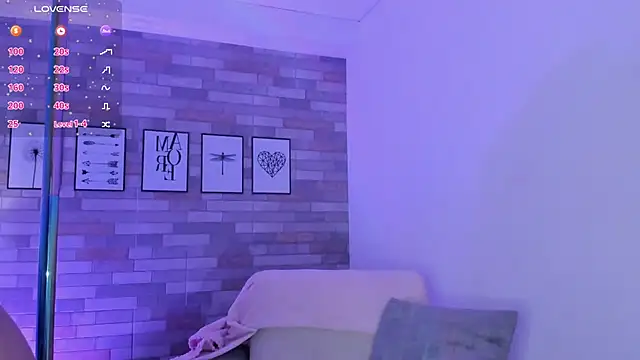 Snapshot of BonnieAnderson_ chatting on 20, 9, 2025 BonnieAnderson online show from 20, 9, 2025