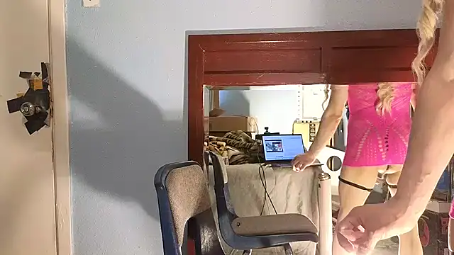 Snapshot of Sandrasaa chatting on 26, 3, 2026 Sandrasaa online show from 26, 3, 2026