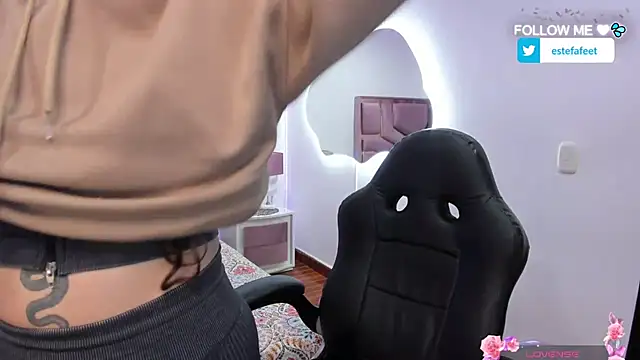 Estefany777 online show from 20, 3, 2025