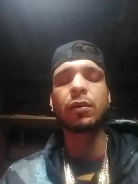 Snapshot of _Dmente_ chatting on 24, 2, 2025  Dmente  online show from 24, 2, 2025