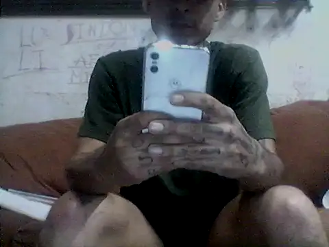 Snapshot of _Dmente_ chatting on 16, 9, 2025  Dmente  online show from 16, 9, 2025