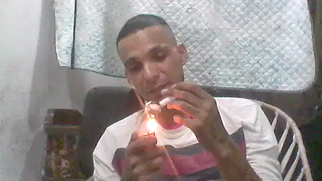 Snapshot of _Dmente_ chatting on 15, 10, 2025  Dmente  online show from 15, 10, 2025