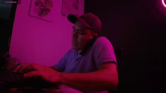 Snapshot of Jhonatan_Morales_S chatting on 10, 1, 2025 Jhonatan Morales S online show from 10, 1, 2025